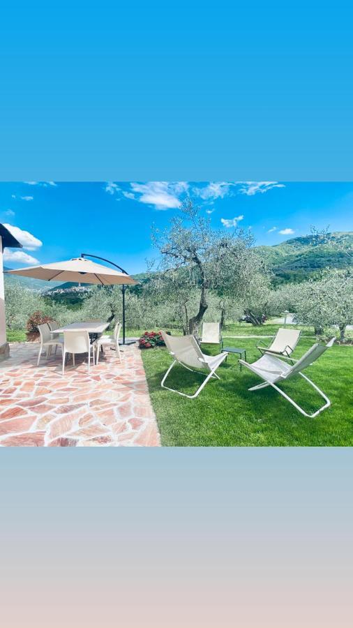 Casa Vacanze Gli Ulivi Borgomaro Eksteriør billede